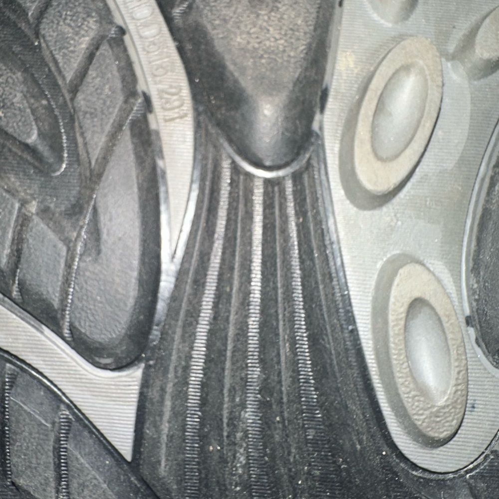 Merrell Black Slip on -Resistant Shoes - Picture 11 of 13